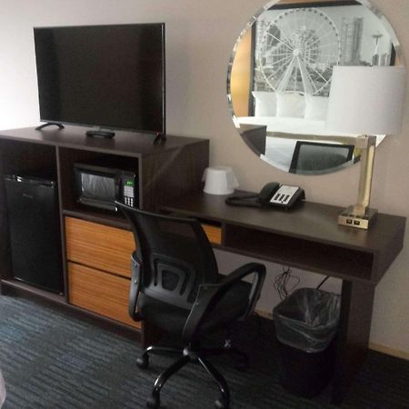 Motel Super 8 By Wyndham Lynnwood Extérieur photo