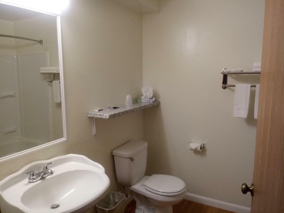 Motel Super 8 By Wyndham Lynnwood Extérieur photo